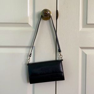 ✔ PELLE STUDIO Black leather wallet on a strap